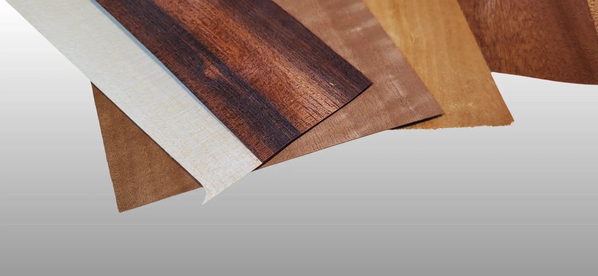Natural wood veneer sheets in different tones